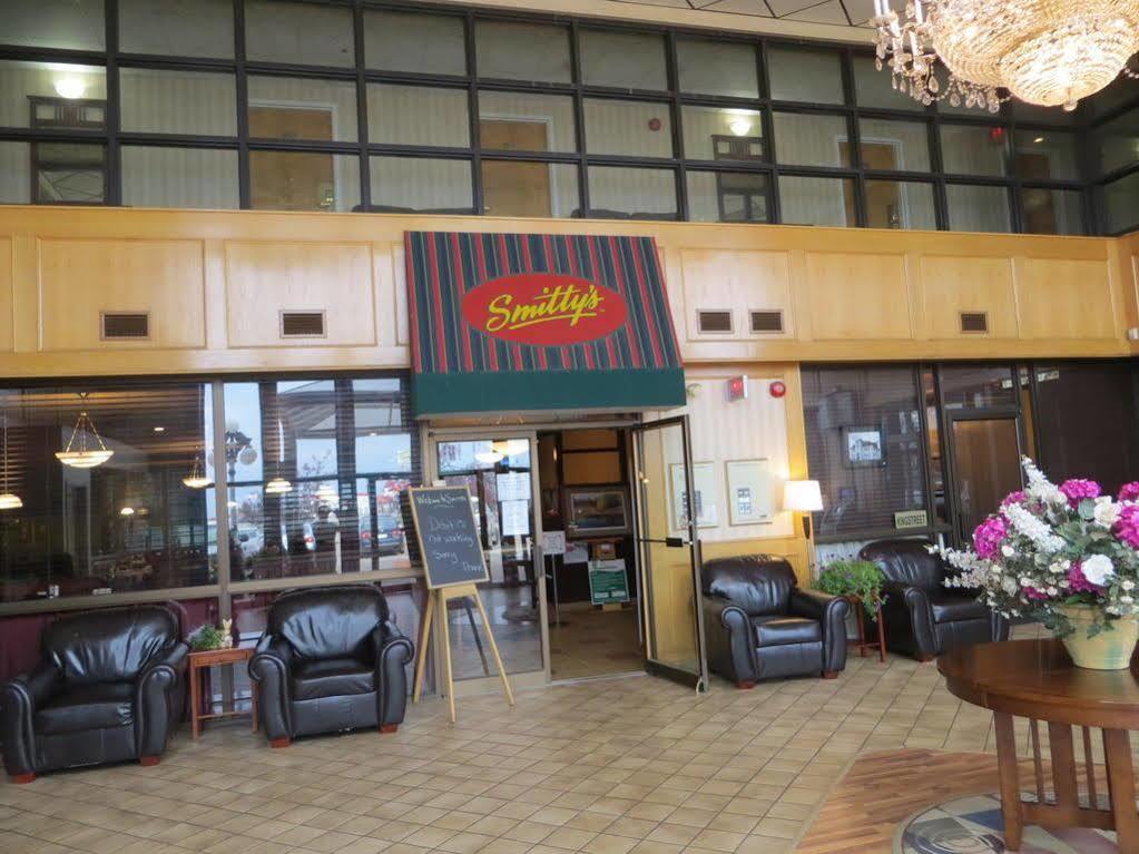 Tropical Inn - นอร์ธแบทเทิลฟอร์ด ภายนอก รูปภาพ